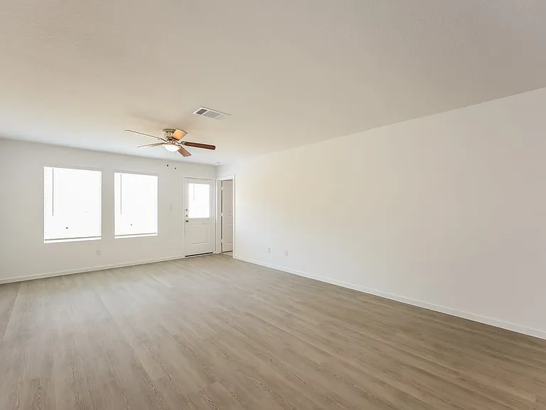 425 Payton Pl — Photo 4