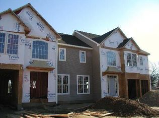 411 Lennox Rd #B, Fairfield, CT 06825