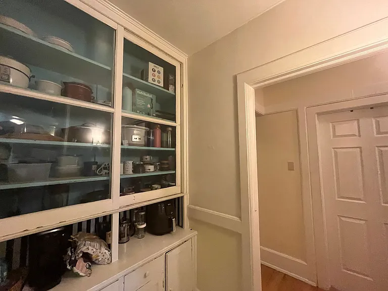1030 N Marshall St — Photo 34