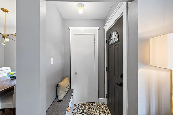 2842 Oakshire Ave — Photo 14