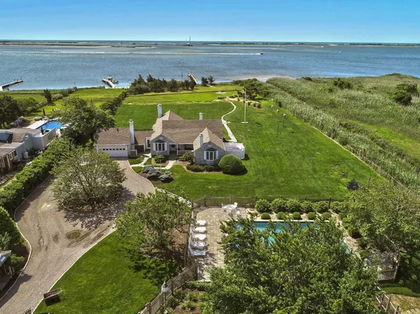 52 Tuthill Point Road, East Moriches, NY 11940