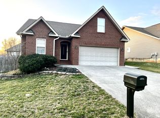 10331 Iverson Ln, Knoxville, TN 37932