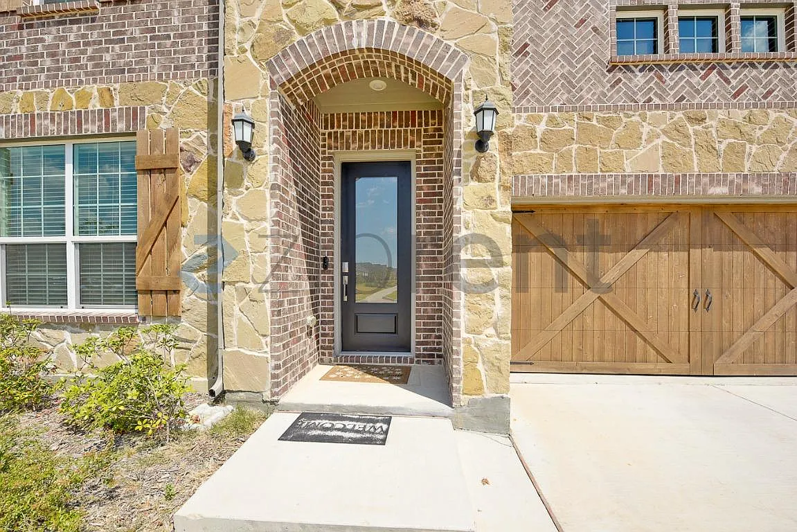 4 bed, 3.5 bath, 3181 sqft, $3,300 — Photo 3