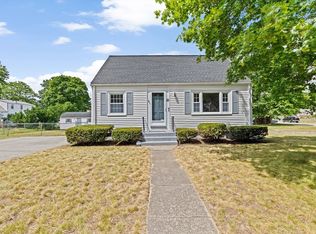 31 Durbeck Rd, Rockland, MA 02370