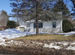 16 Park Dr, Circle Pines, MN 55014