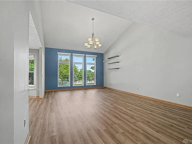 2996 Brookfield Ct — Photo 9