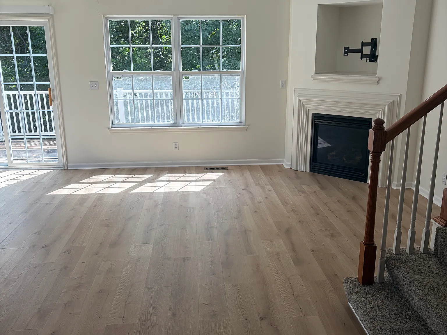 8825 Timber Creek Ln — Photo 3