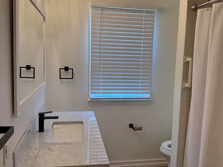 210 N Surrey Ave — Photo 11