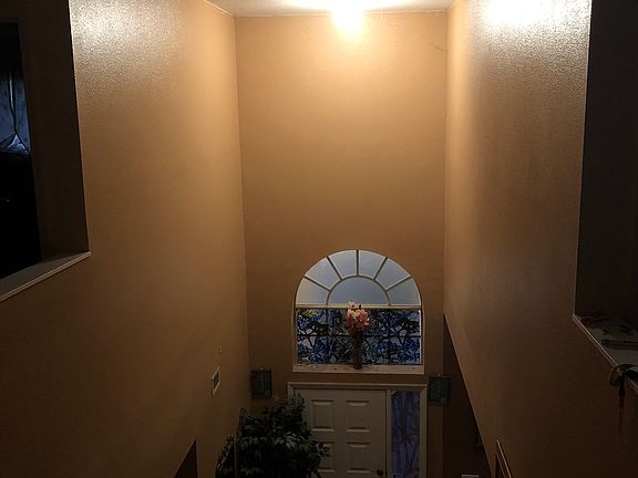 3rd image of 3325 Pine Top Dr
