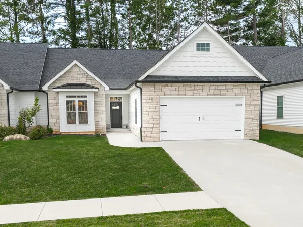 4212 S Red Pine Dr, Bloomington, IN 47401