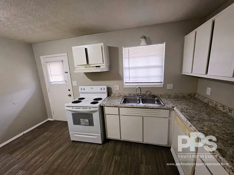 2 bed, 1.0 bath, 900 sqft, $1,025 — Photo 4