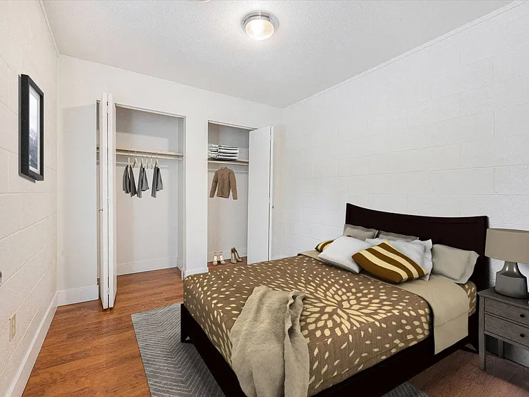 405 Washington St SE — Photo 9