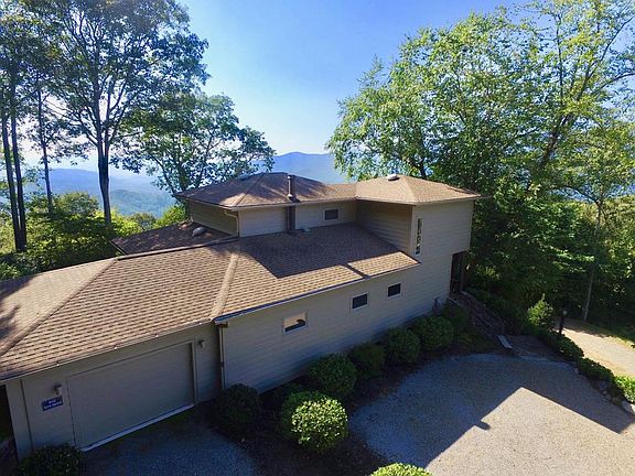 4th image of 710 Leisure Ln