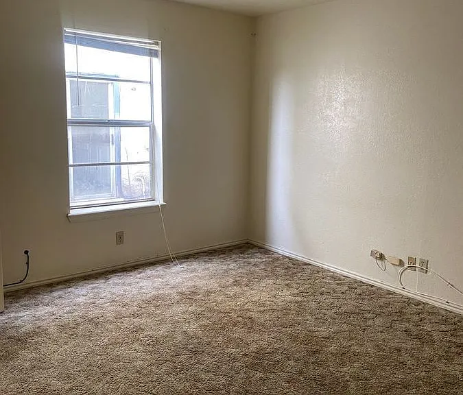 1501 Sam Houston Dr — Photo 8