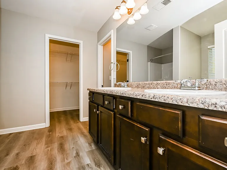 221 Magnaview Dr — Photo 11