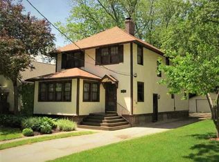 1220 Camp Ave, Rockford, IL