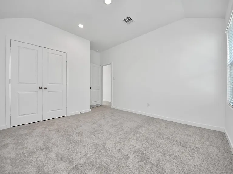27443 Sunterra Village Dr — Photo 43