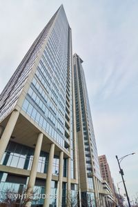 600 N Lake Shore Dr APT 707, Chicago, IL, 60611