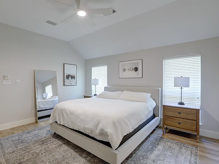 4117 Gazley Ln — Photo 15