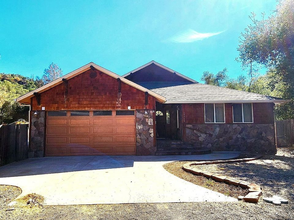 1st image of 17755 Pomo Trl