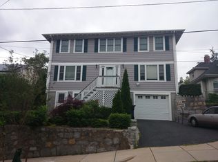 1 Fairlane Rd, West Roxbury, MA 02132