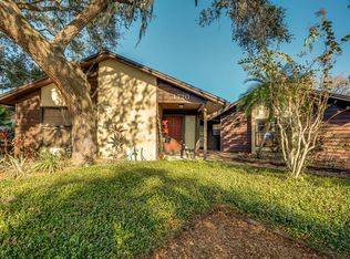 1720 Dove Field Pl, Brandon, FL 33510