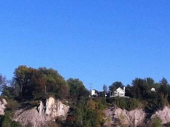 2nd image of Lakeview Ave