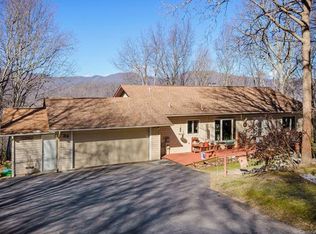 39 Faren Ln, Waynesville, NC 28786