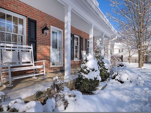 2nd image of 7568 Greenthorn Dr