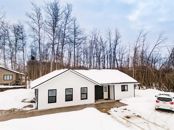 9805 W 95th St, Mackenzie County, AB T0H 2H0