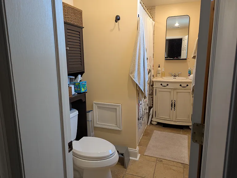 Upstairs bathroom.