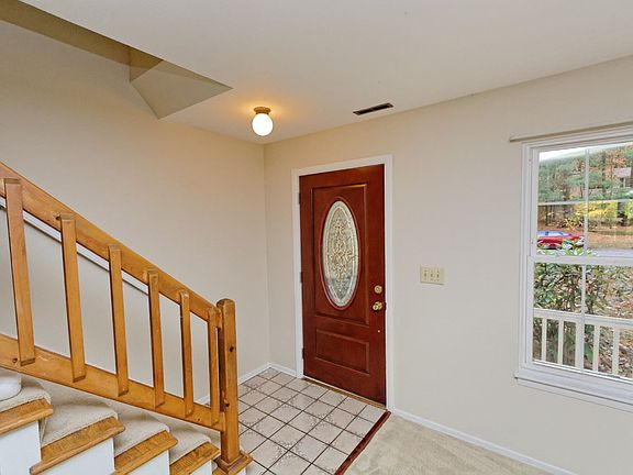 3rd image of 42 Barkwood Ln