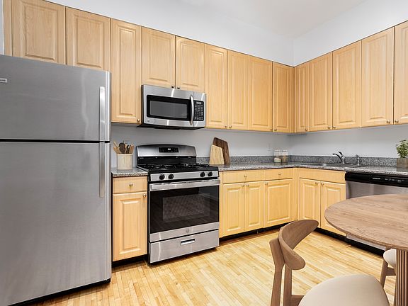 2nd image of 135 William St APT 11B