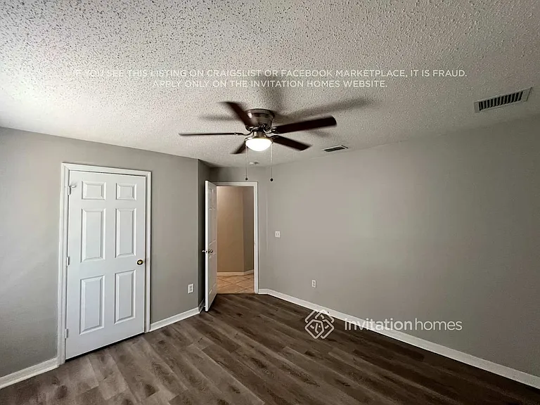 1080 SW McCoy Ave — Photo 11