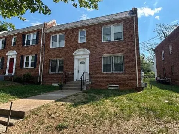 316 34th St SE #4B, Washington, DC 20019