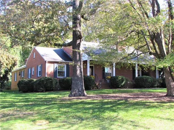 105 Kathland Ave, Thomasville, NC 27360