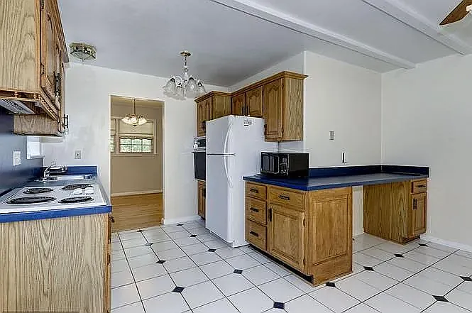 7608 Marietta Ln — Photo 2