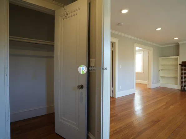 651 Washington St #1, Boston, MA 02135