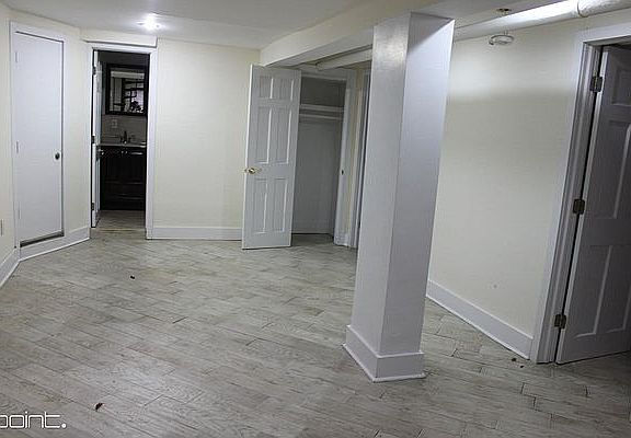4th image of 526 E 11th St #1RE