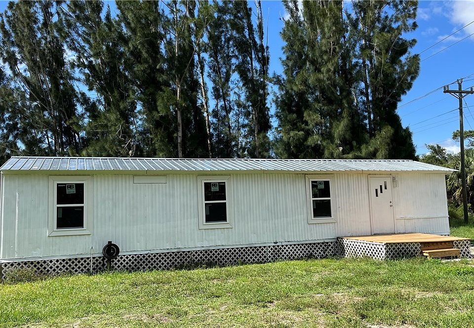 1st image of 7851 Bartholomew Dr