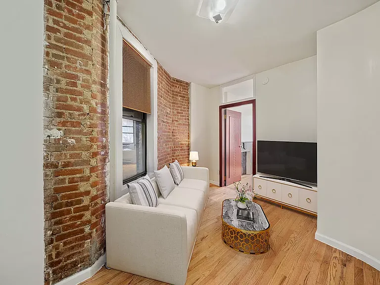 247 W 109th St #15 — Photo 4
