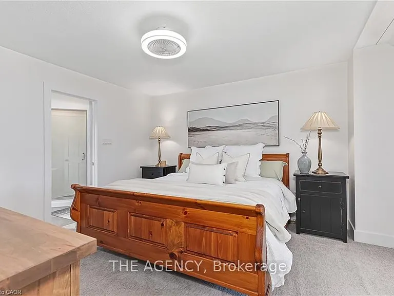 129 Venture Blvd — Photo 23