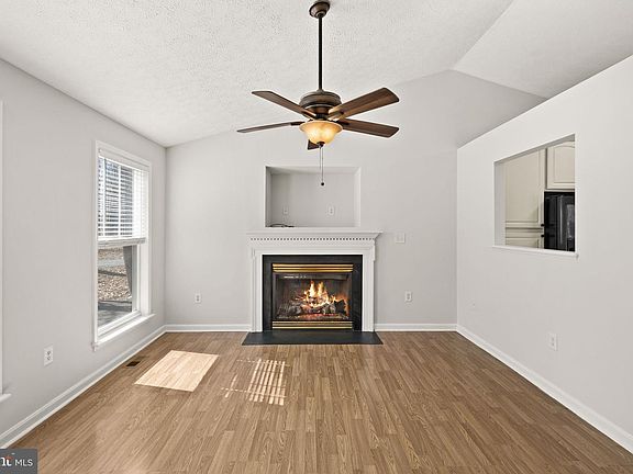 4th image of 26 Benner Loop