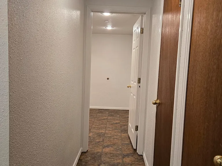 11657 Lincoln St — Photo 8