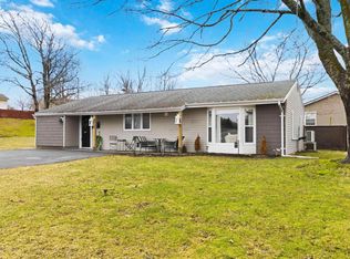 14 Magog Ct, Halifax, NS B2W 0B7