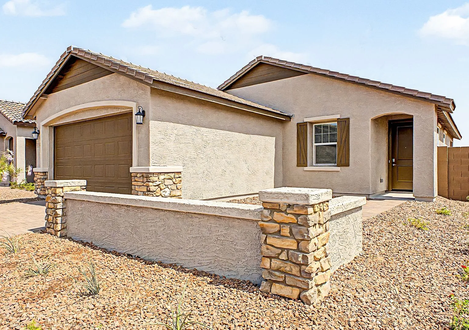 Brand New House For Rent In Estrella! Great Location! — Photo 2