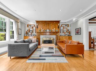 75 Ascan Ave, Forest Hills, NY 11375