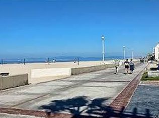 5582 E Ocean Blvd #B1, Long Beach, CA 90803