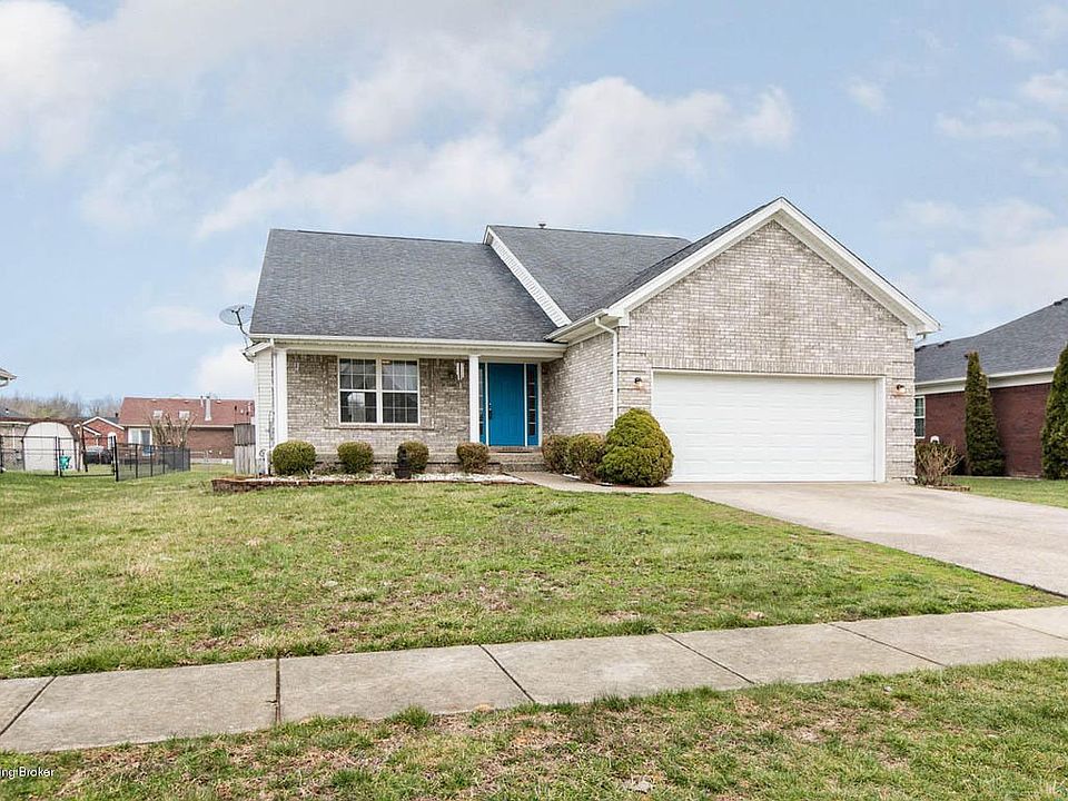 1st image of 389 Bentwood Dr