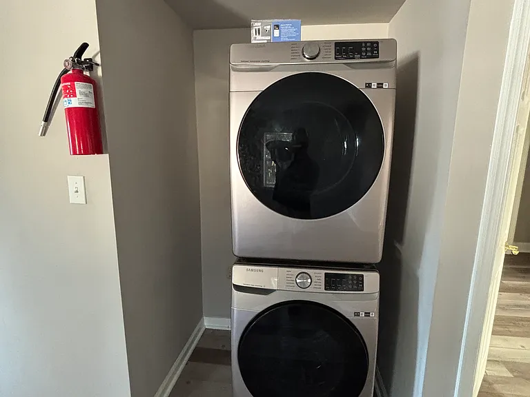 910 E High St #1 — Photo 11